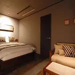 Aroma Garu (Adults Only)