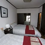 Nishioi House