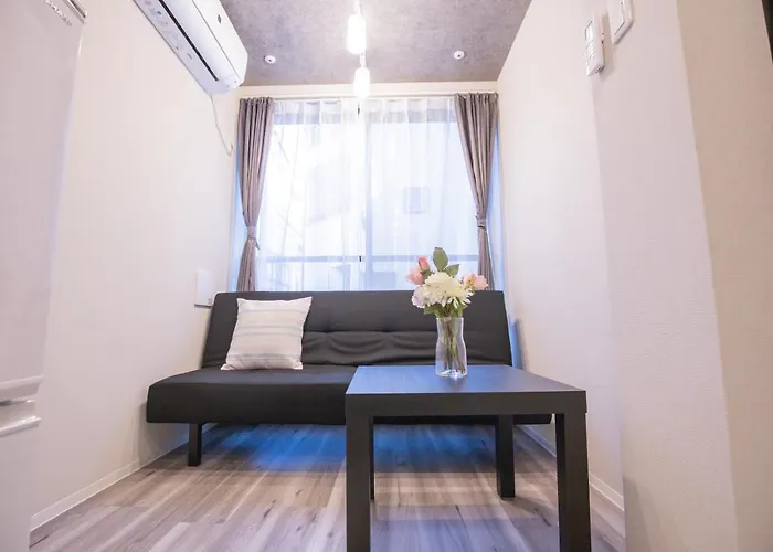 A Chic And Contemporary Trendy Bnb In The Heart Of The City- Y01H