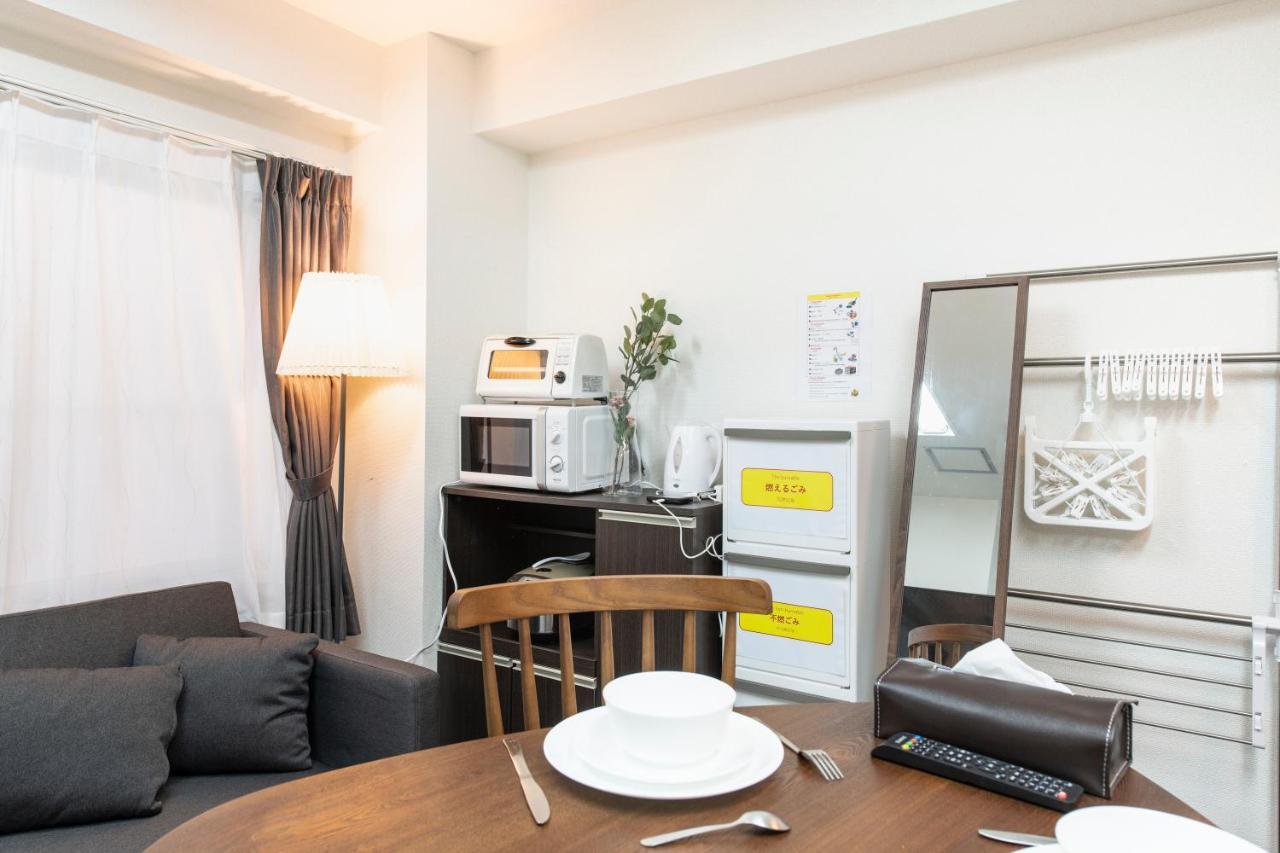 Tsukimura Building Apartment Tokyo