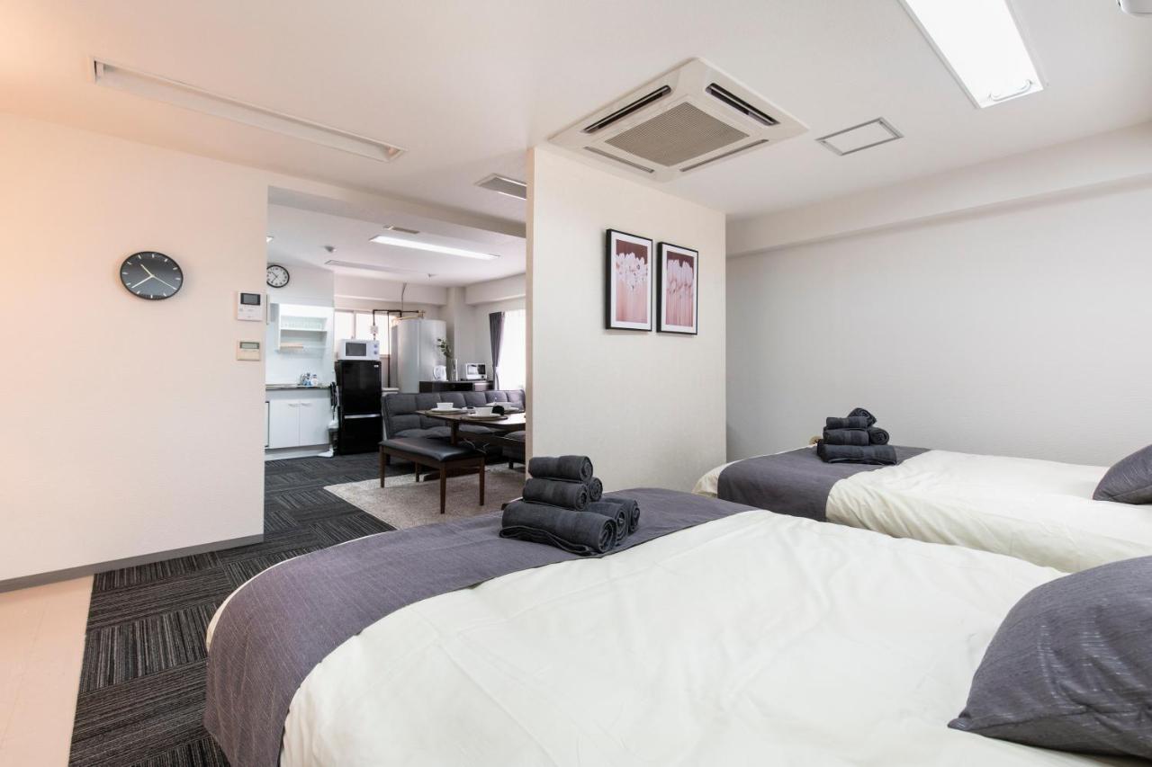 Tsukimura Building Apartment