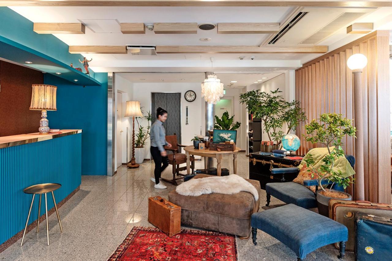 Toms Hotel