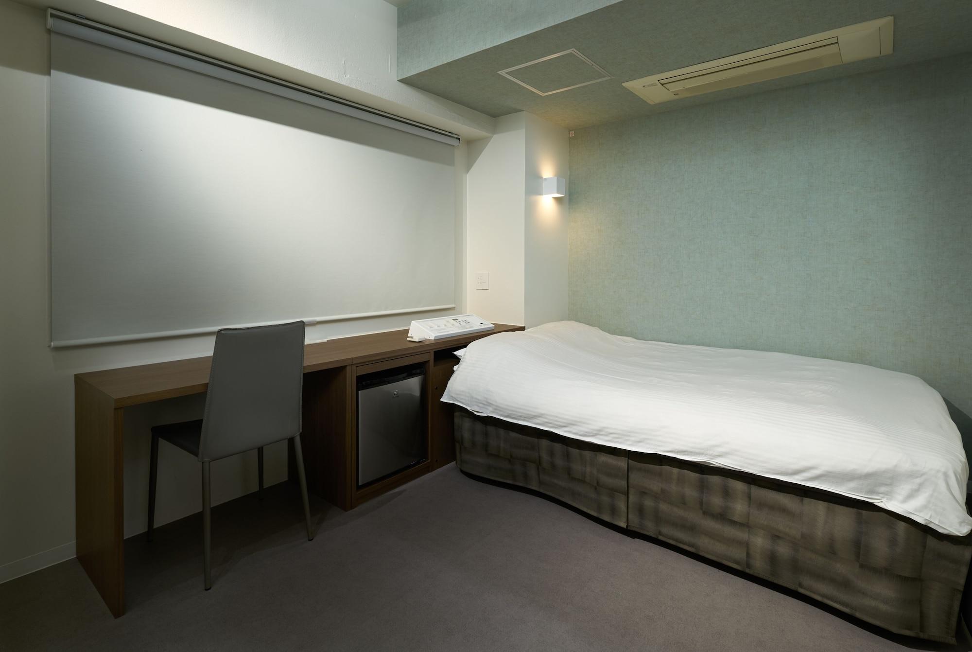 Hotel Shinjuku N.u.t.s 2*