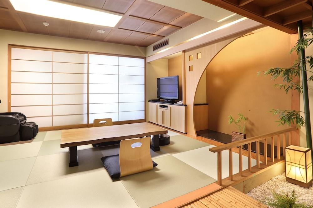 Ryokan Miyabiyado Takemine 3*