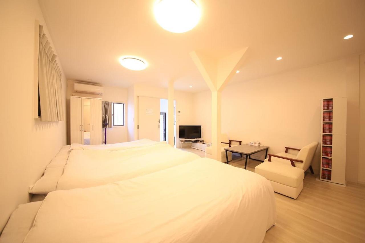 Apartment ピラネハウス *