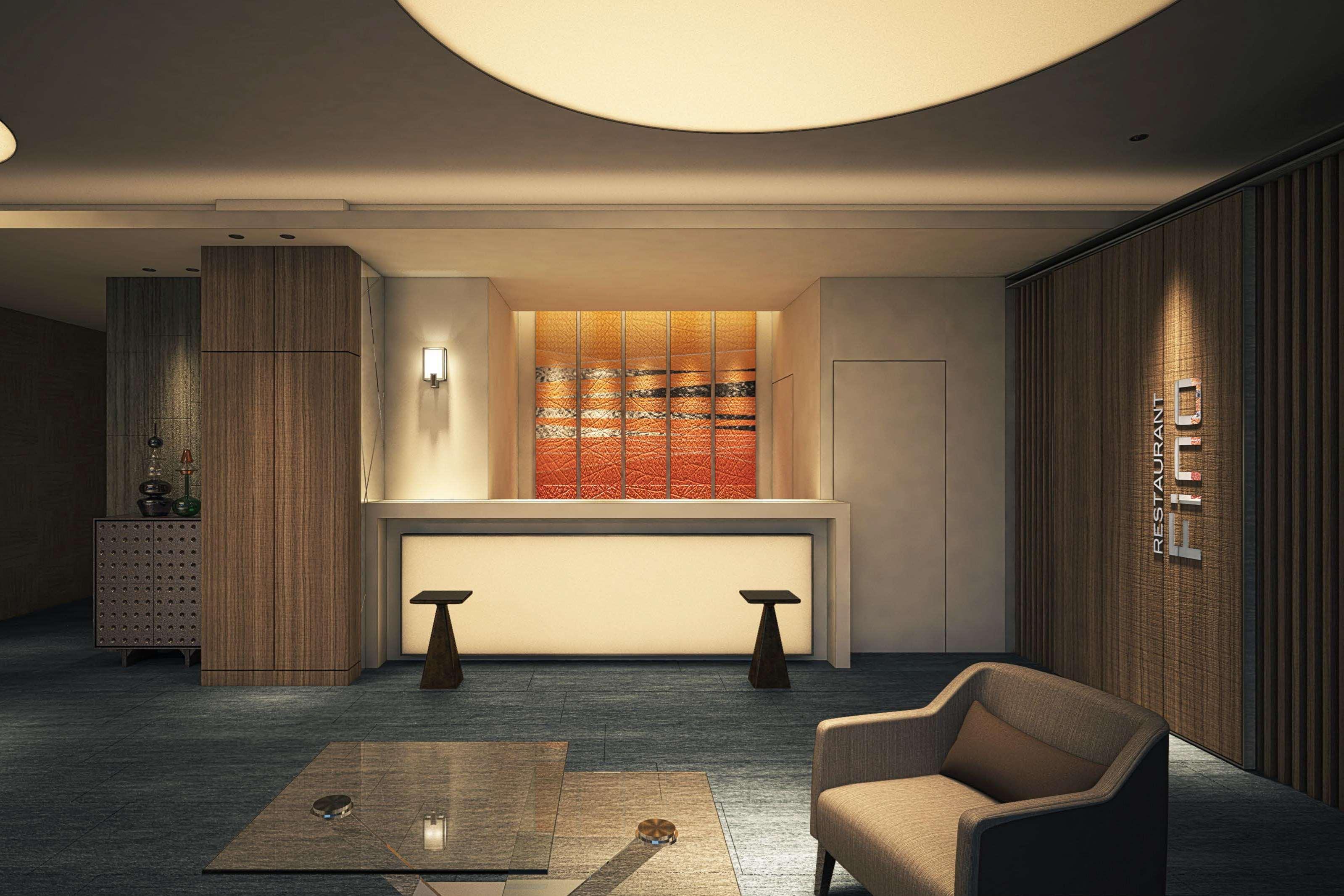 Western Fino Akasaka