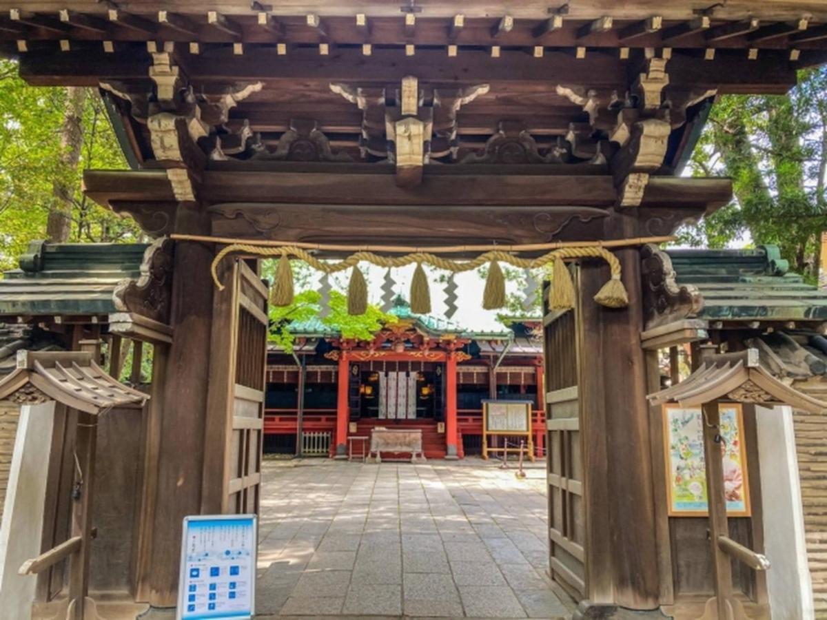 Henn Na Akasaka