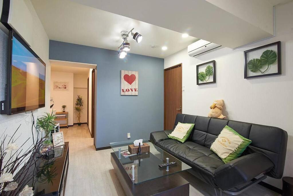 新宿市中心jr线新大久保三分钟紧邻韩国街免费wi-fi Apartment