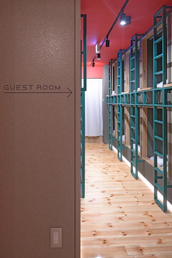 Capsule hotel Ele Shinjuku Kabukicho Tokyo