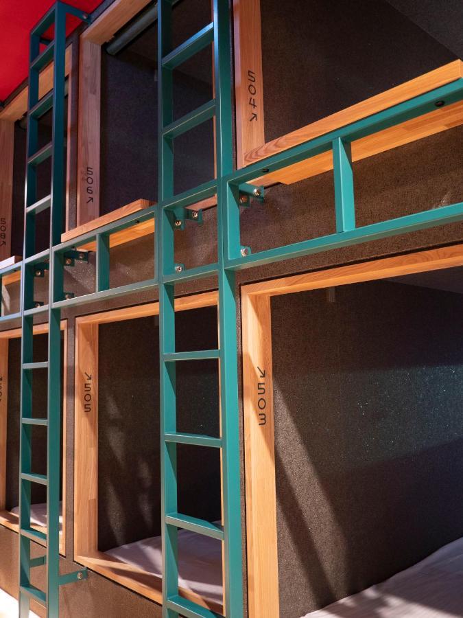 Ele Shinjuku Kabukicho Capsule hotel