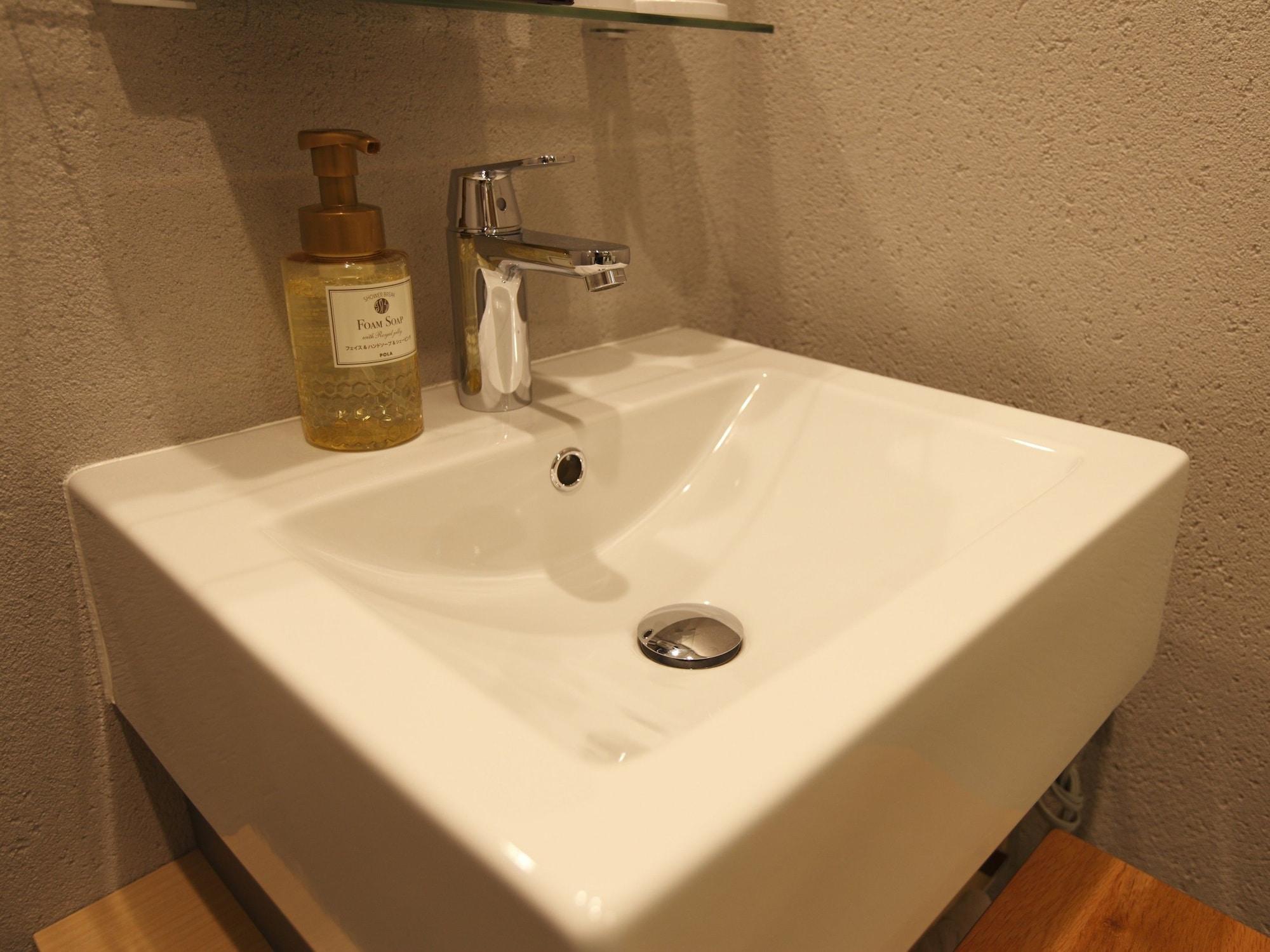 Amanek Ginza East Hotel 3*
