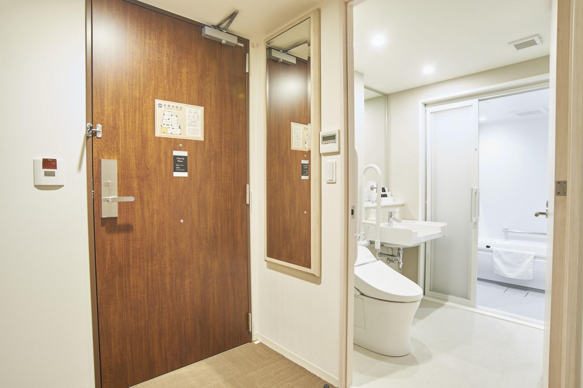 Quintessahotel Tokyohaneda Comic&books Hotel Tokyo
