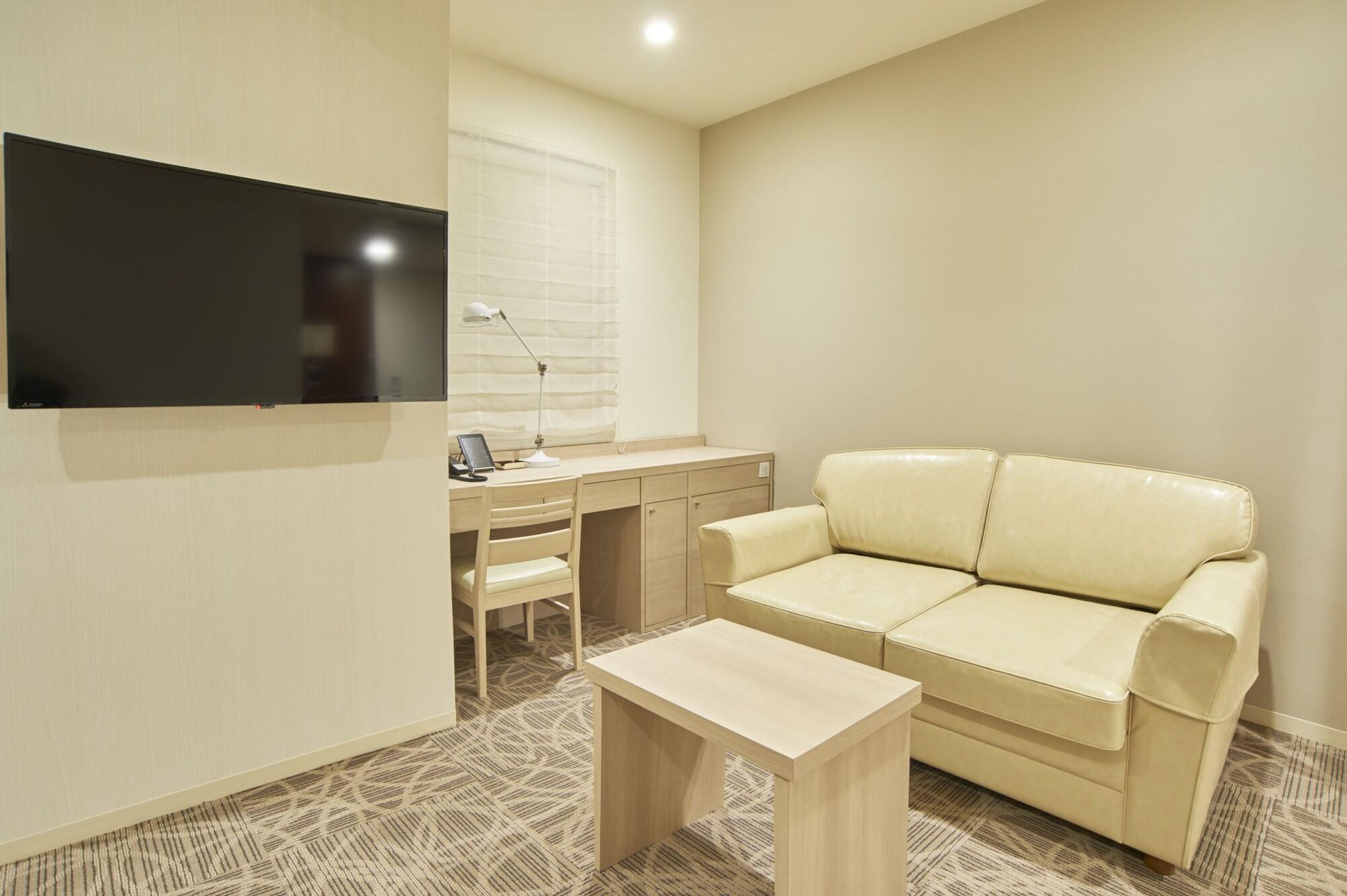 Quintessahotel Tokyohaneda Comic&books Hotel 3*