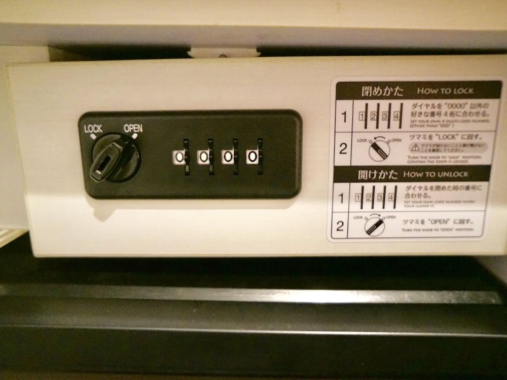 Henn Na Ginza Hotel 3*