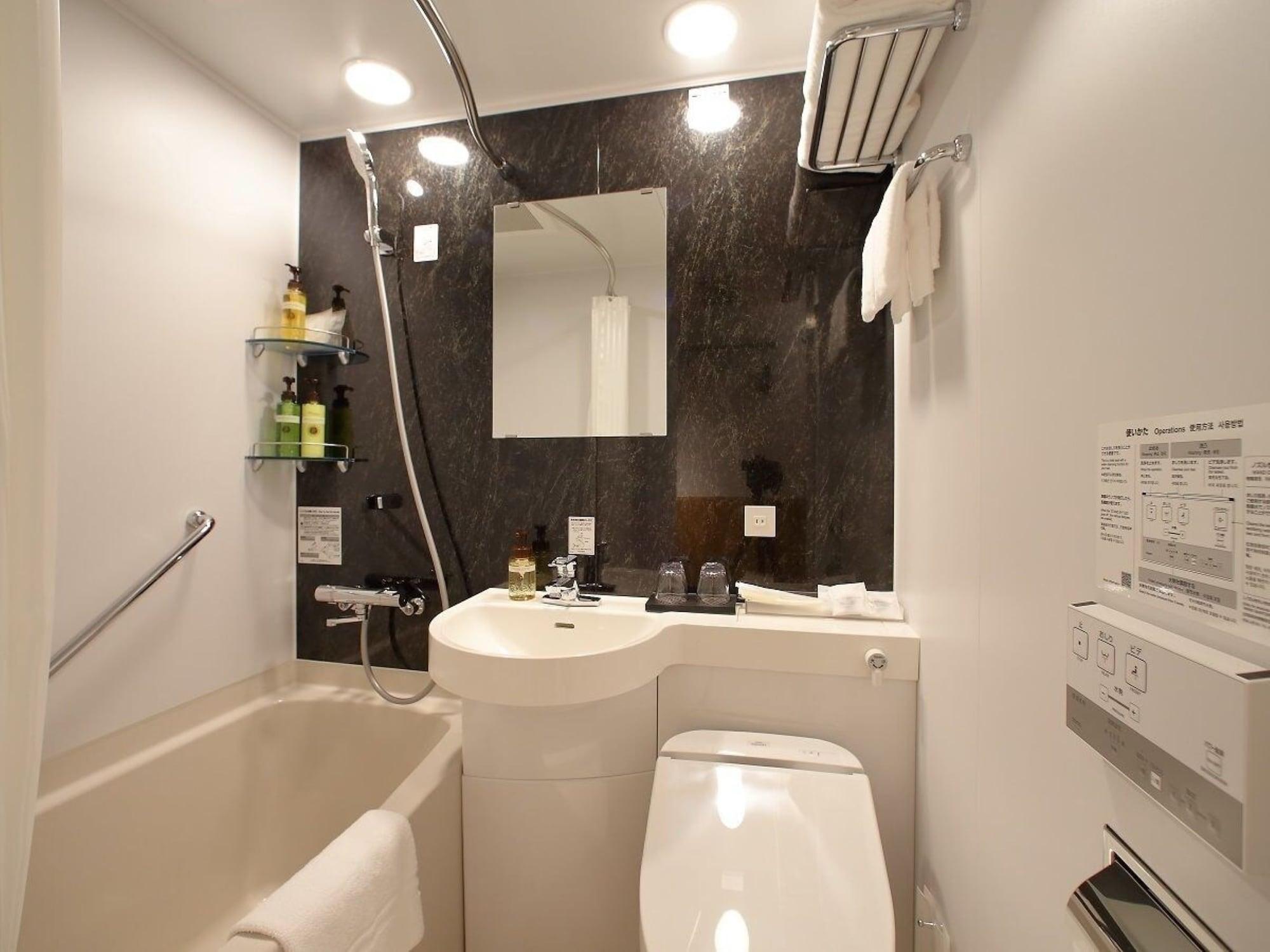 Oriental Express Kamata Hotel 3*