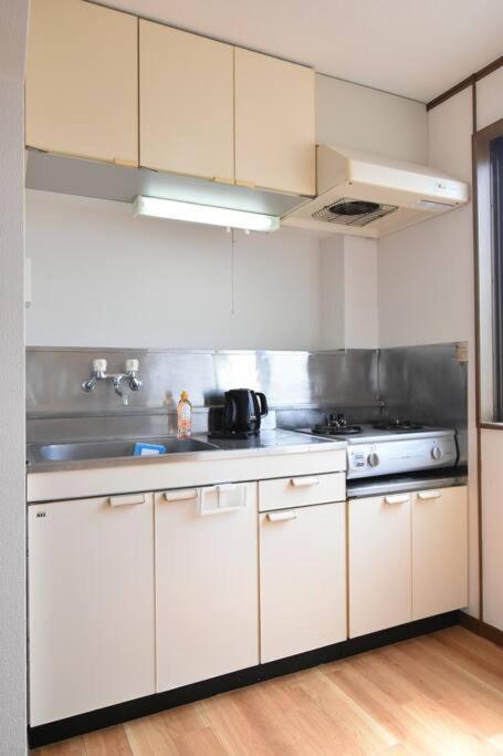 Apartment メゾン八千代302 *