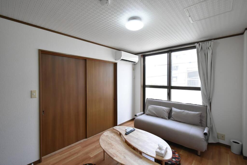 Apartment メゾン八千代302 *