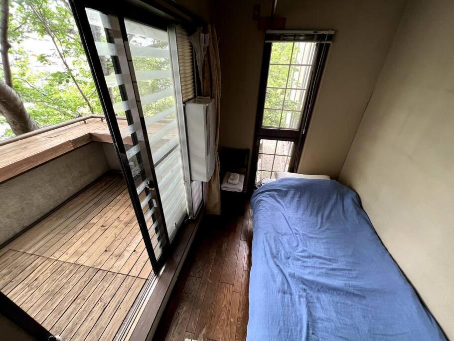 Chalet Diplomat House Very Close To Jr Station *