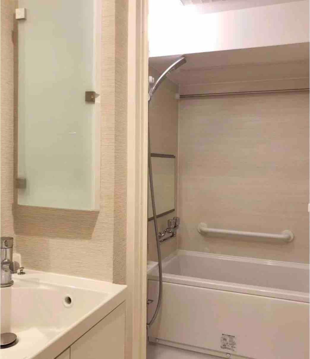 Apartment Haven: 2-bedroom Hideaway