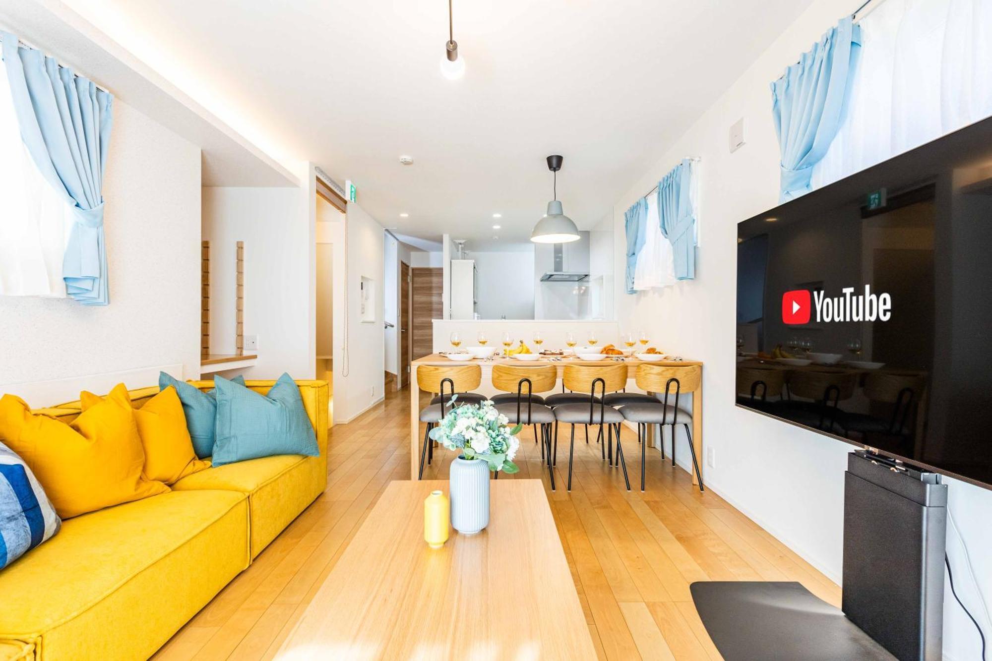 Modern House East *