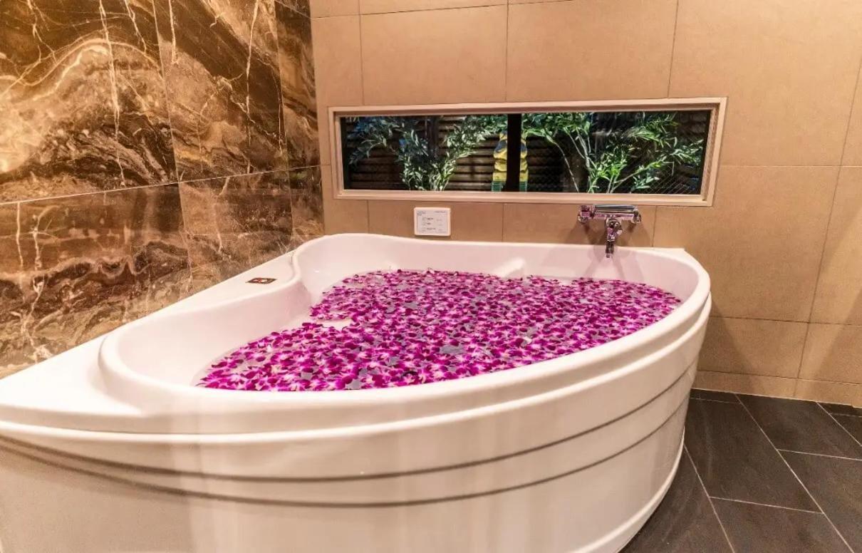 Balian Forest Ikebukuro Love hotel