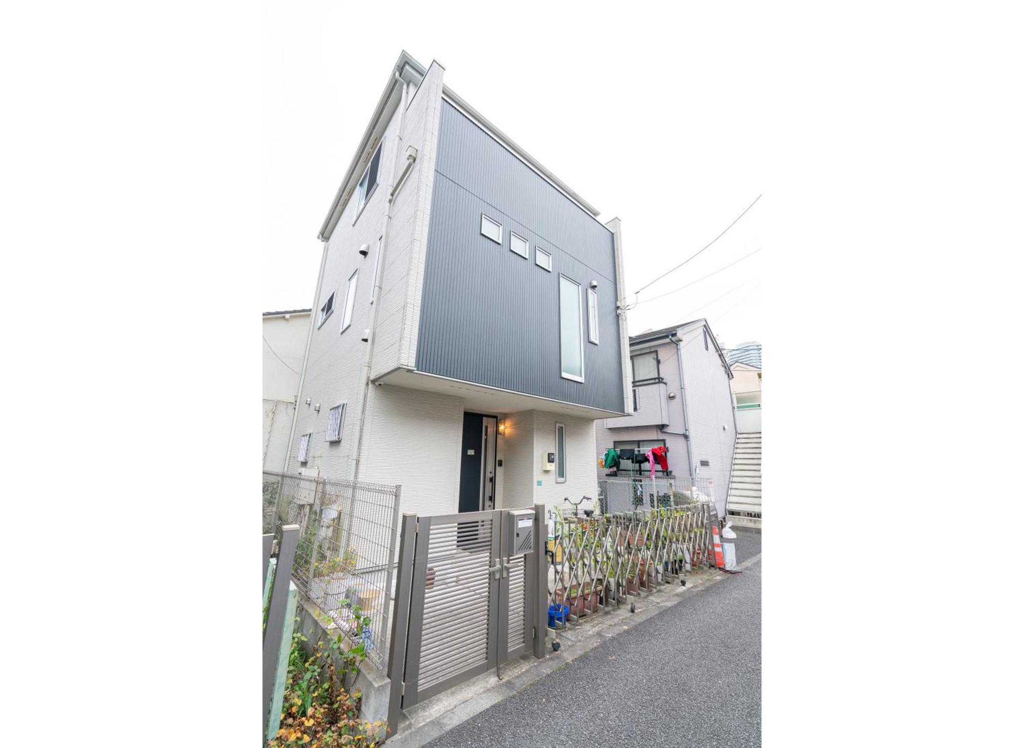 Yamate Line Otsuka Three-story Det Ached