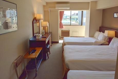 Hotel Zem 2*