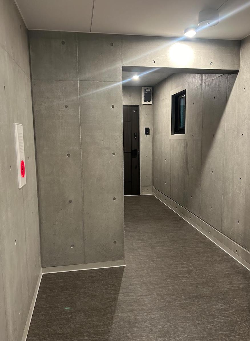 Enzo Iogi Apartment