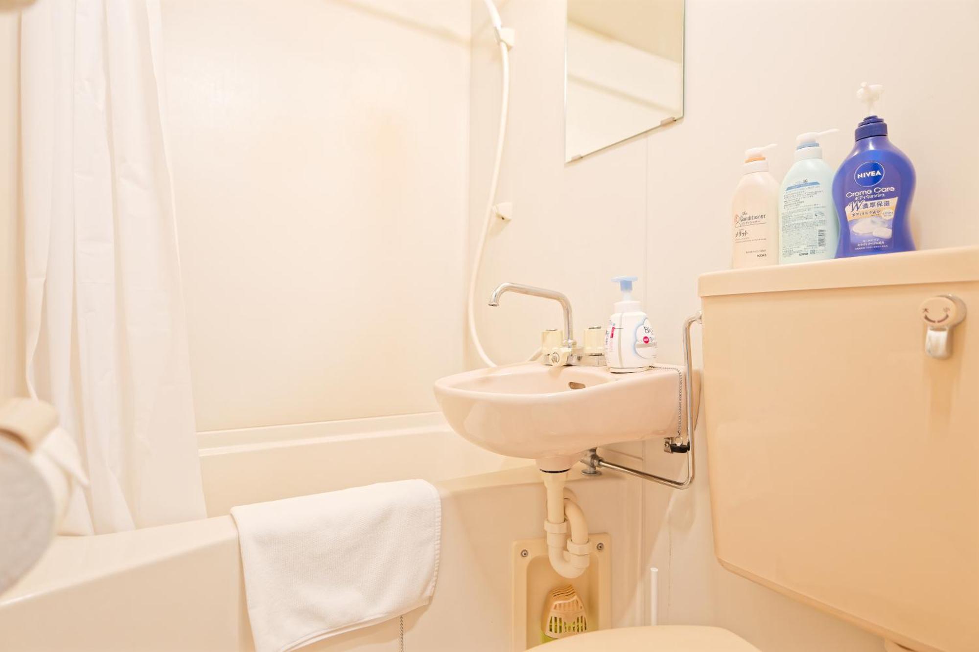 Apartment Shinjuku Waseda Earthtone Tokyo