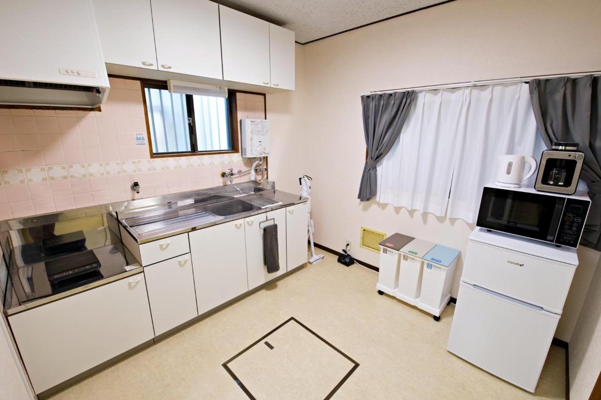 梅屋敷貸戸建 * Tokyo