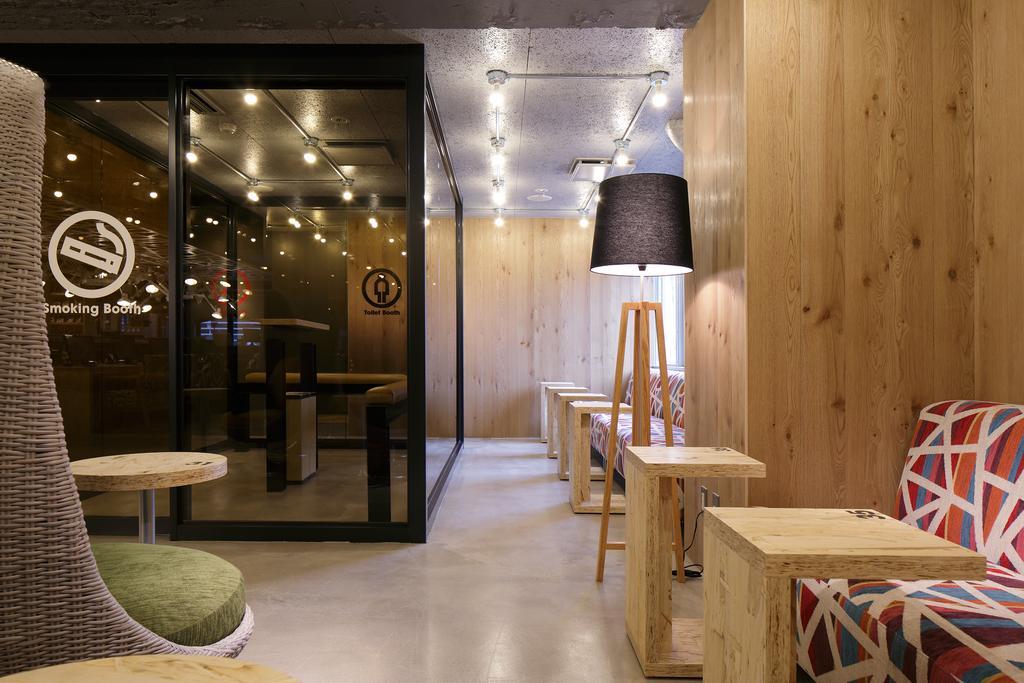 Booth Netcafe & Capsule * Tokyo