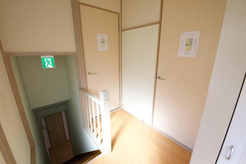 梅屋敷貸家 Apartment