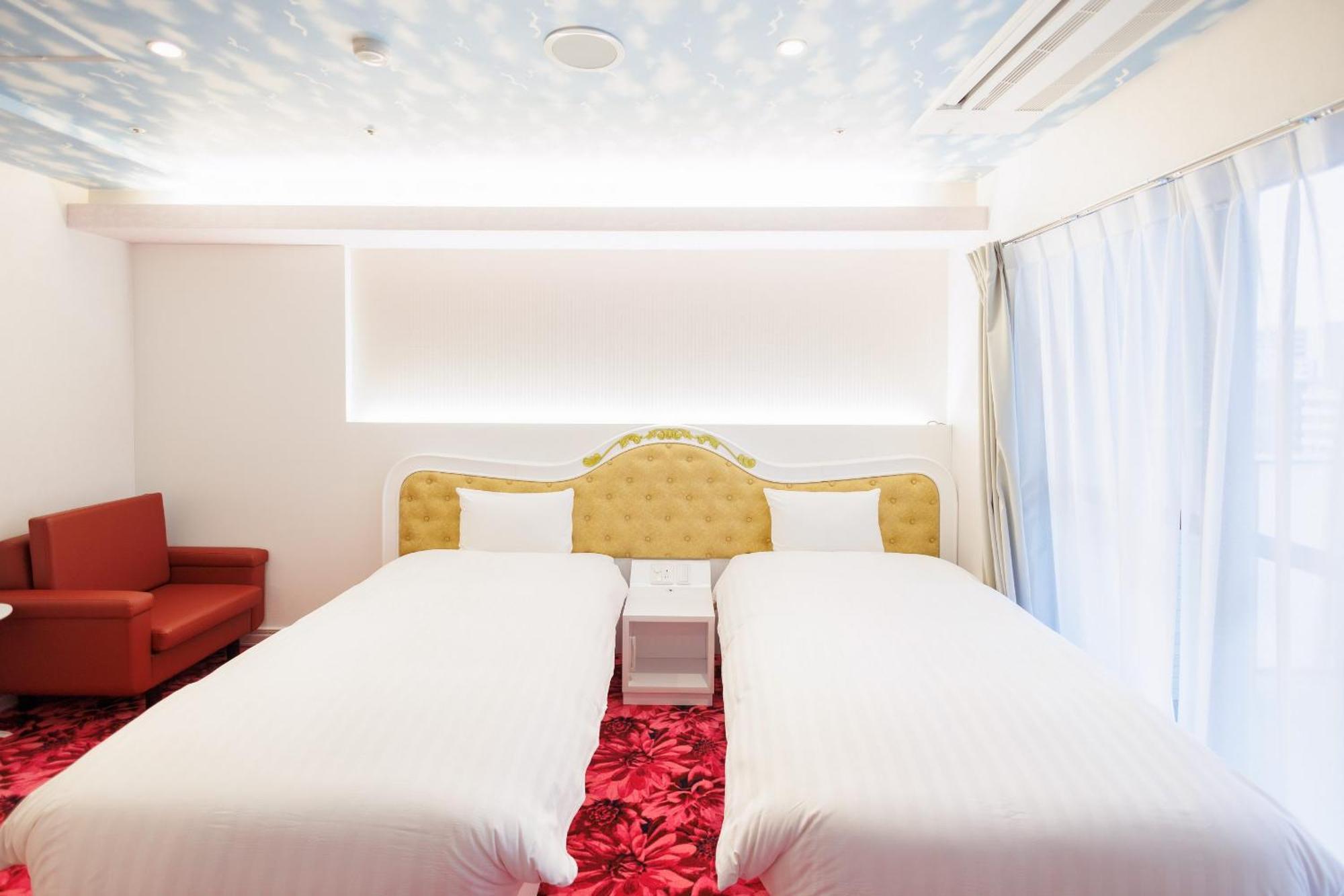 Hotaku Akihabara 3*