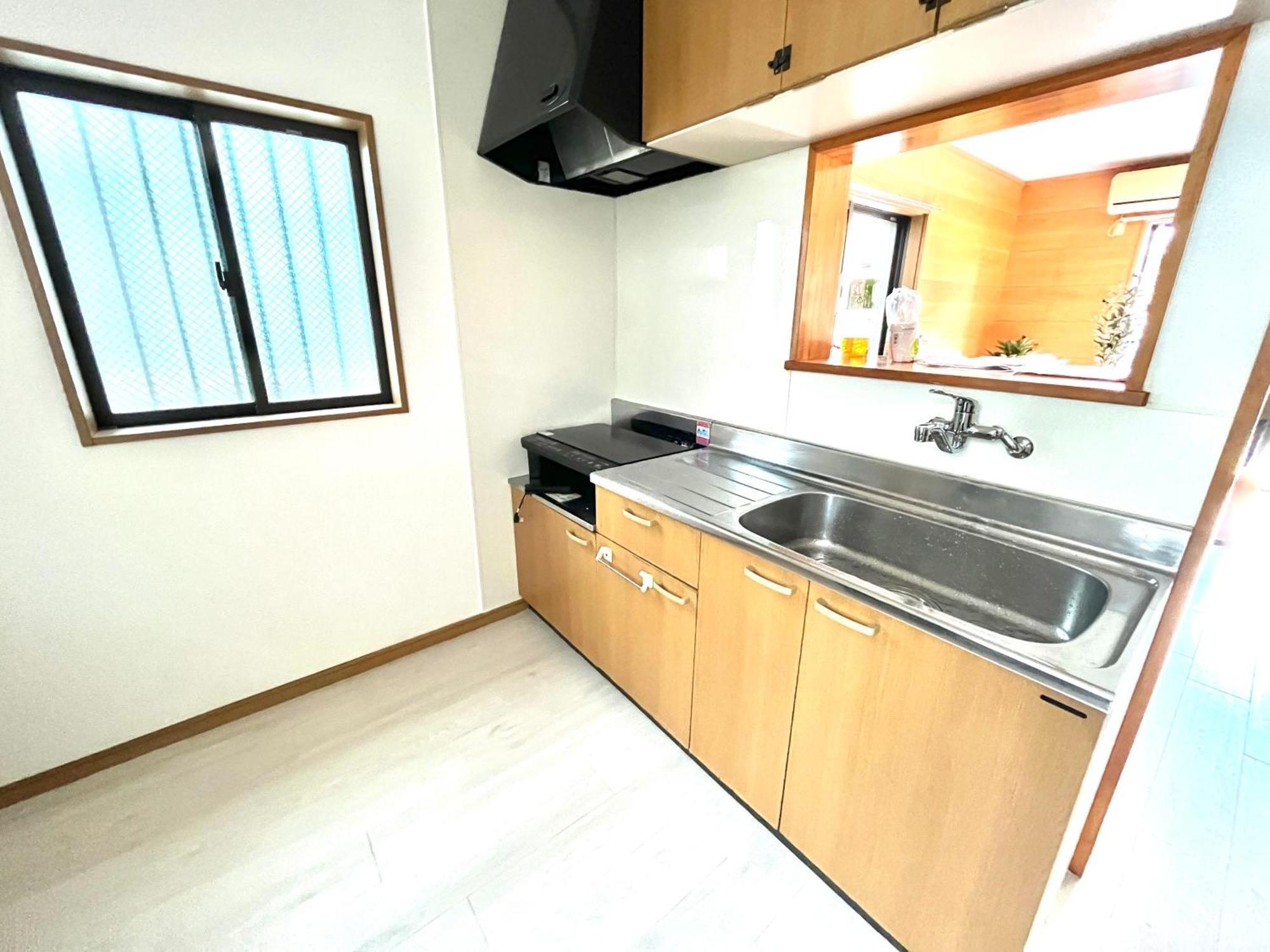 Log House With Free Parking Apartment *