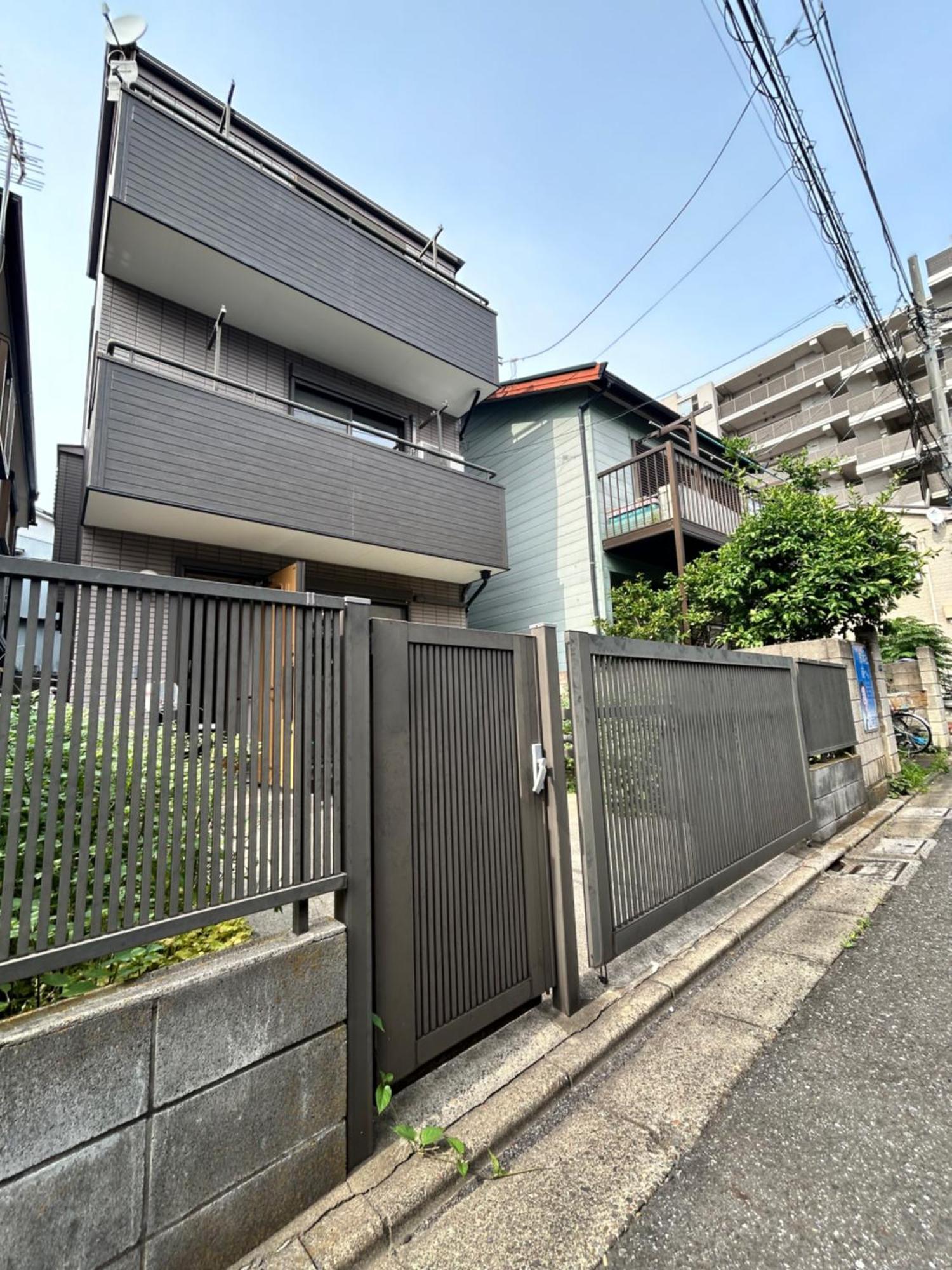 Log House With Free Parking Tokyo