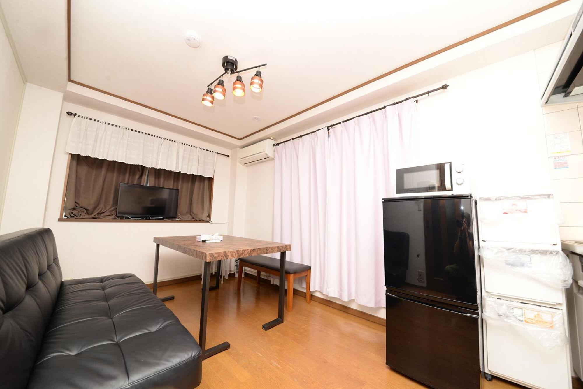 Shinjuku Ny House 2 *