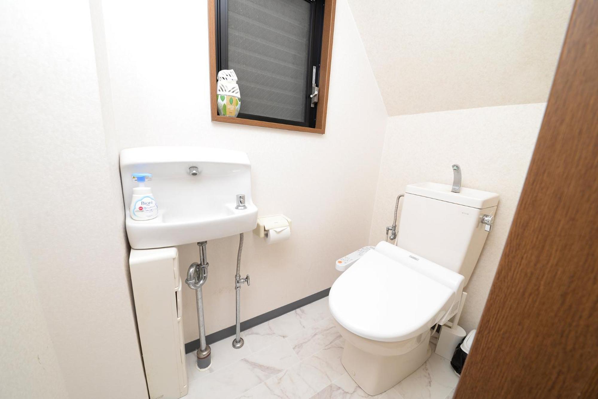 Shinjuku Ny House 2 *