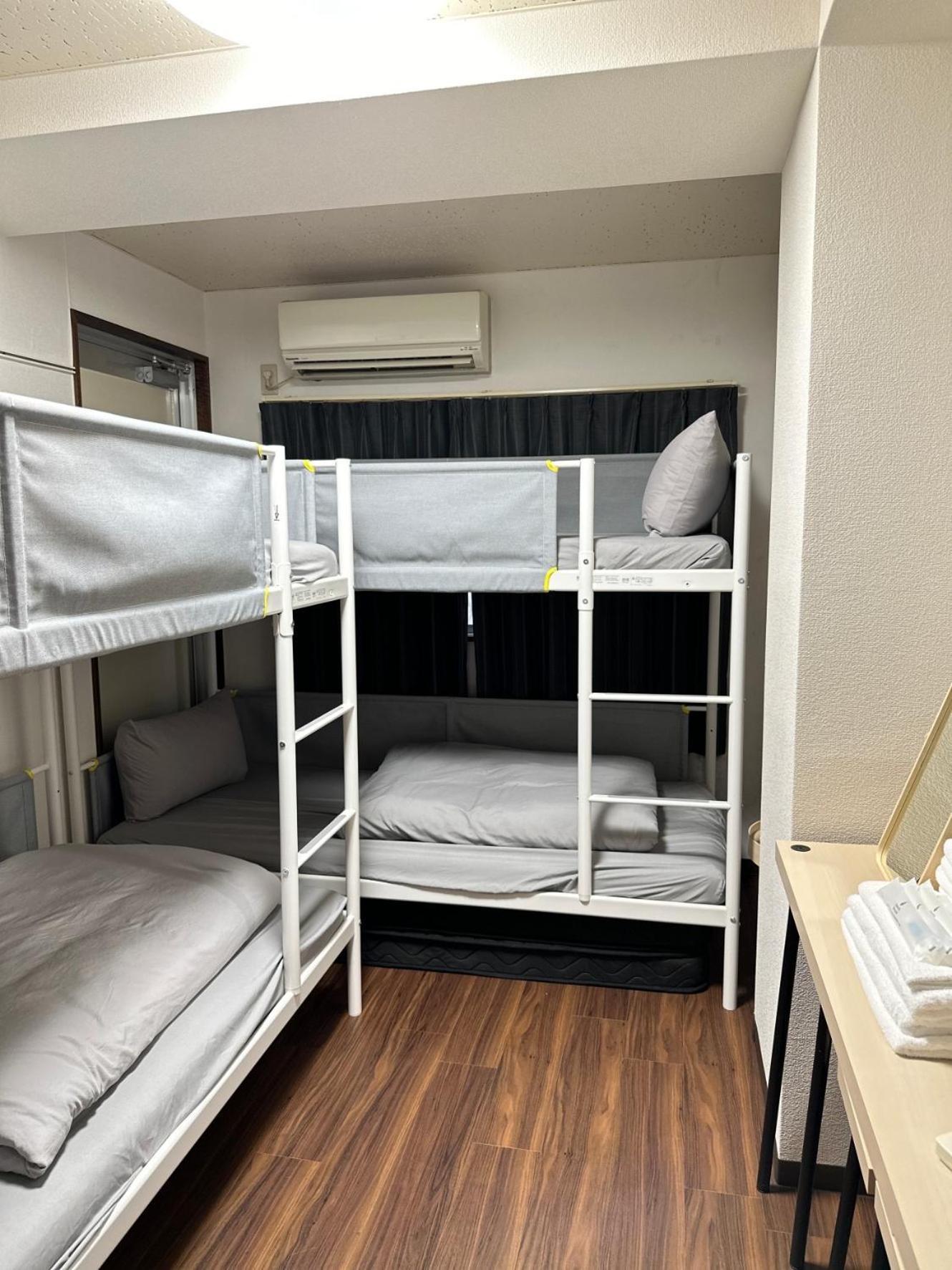 Apartment 西新宿アパート102 *
