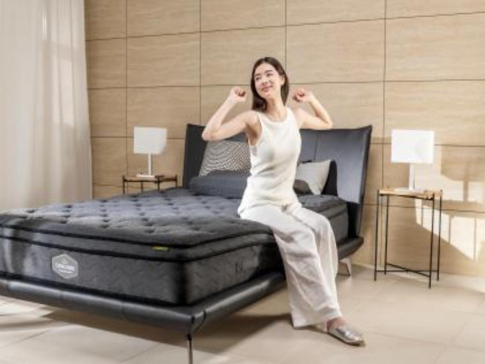 Henn Na Akasaka 3*