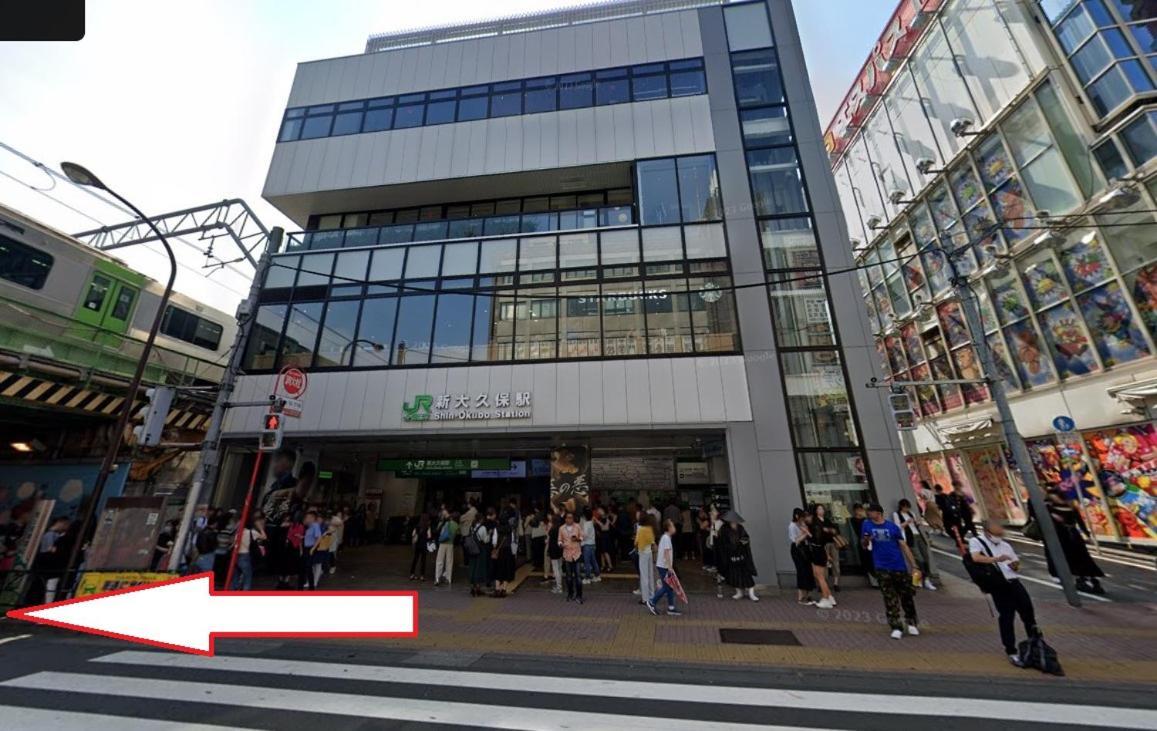 グレイシャス東新宿 東新宿駅徒歩4分 新大久保駅徒歩7分 新宿駅徒歩15分 歌舞伎町すぐ近く 美味しい韓国料理屋多数あります Apartment