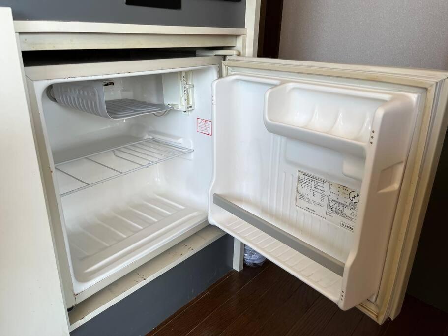 弥生町1丁目202 Apartment *