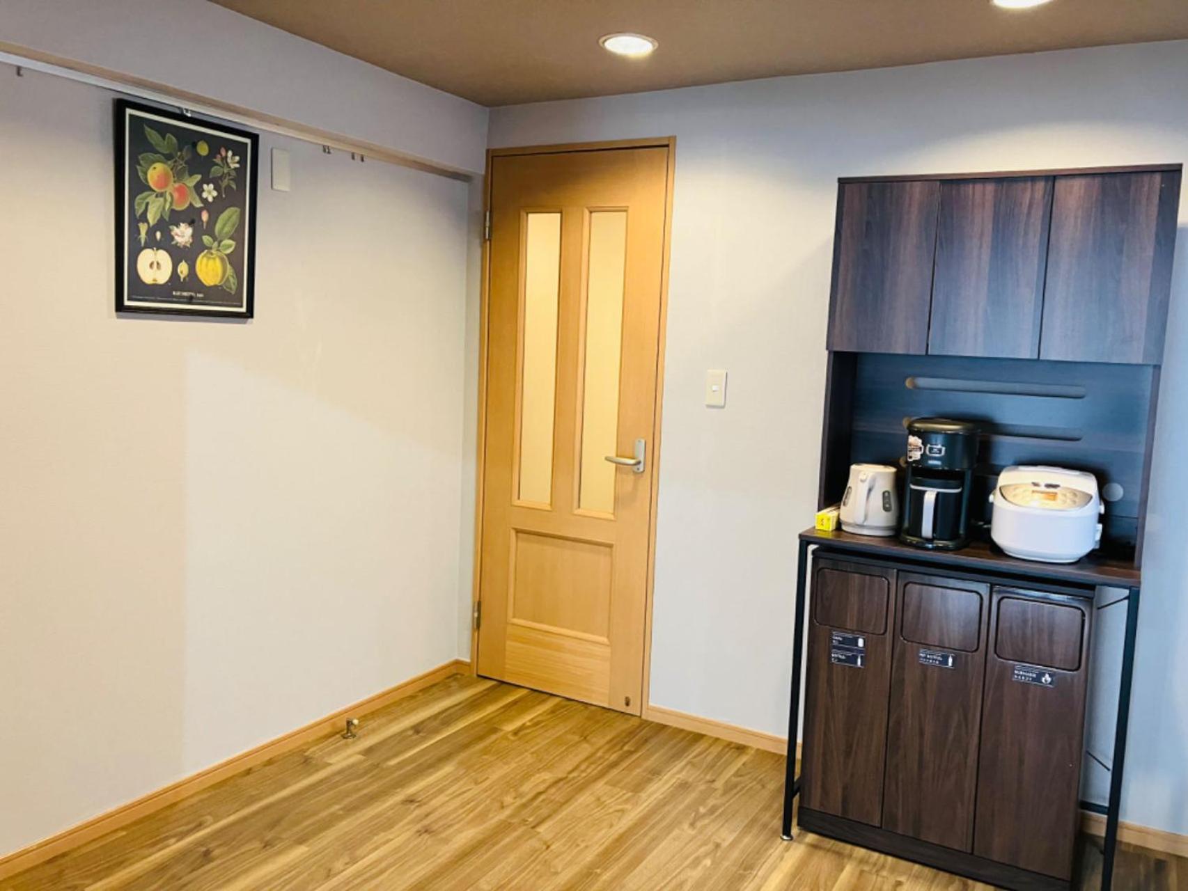 B-shinjuku Hana Luxury House Tokyo