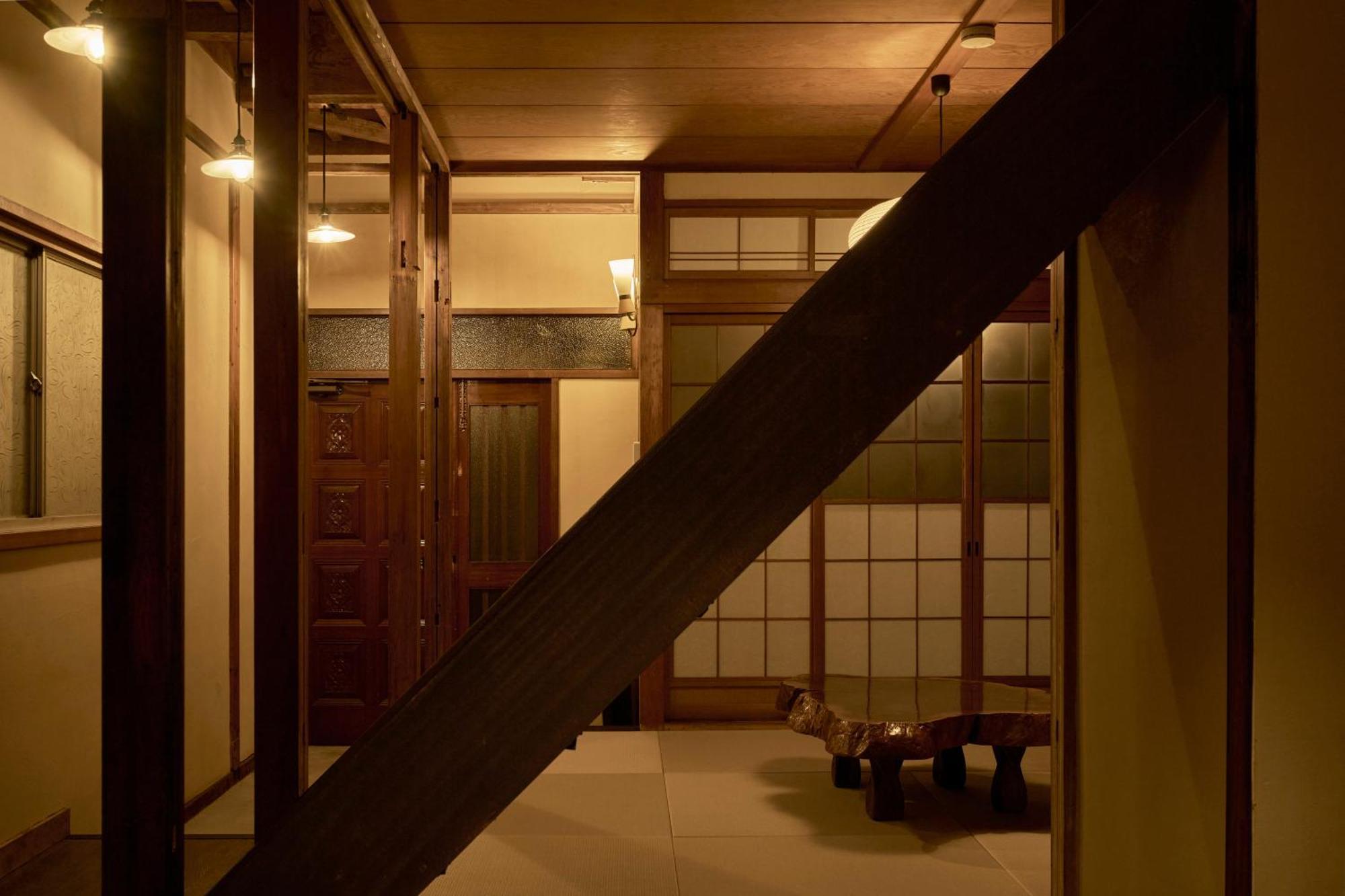 Rojiura Apartment Tokyo