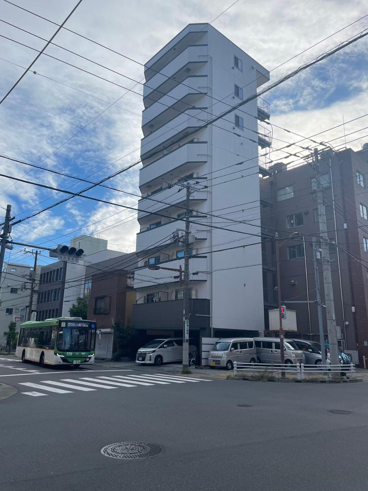 Calum Asakusa Imado Tokyo和室カルム浅草今戸新築民泊東京浅草隅田川今戸神社近くスカイツリー見えるコンビニコインランドリー近くある浅草駅まで徒歩圏内アクセス便利成田空港羽田空港銀座渋谷東京駅直通 Apartment Tokyo
