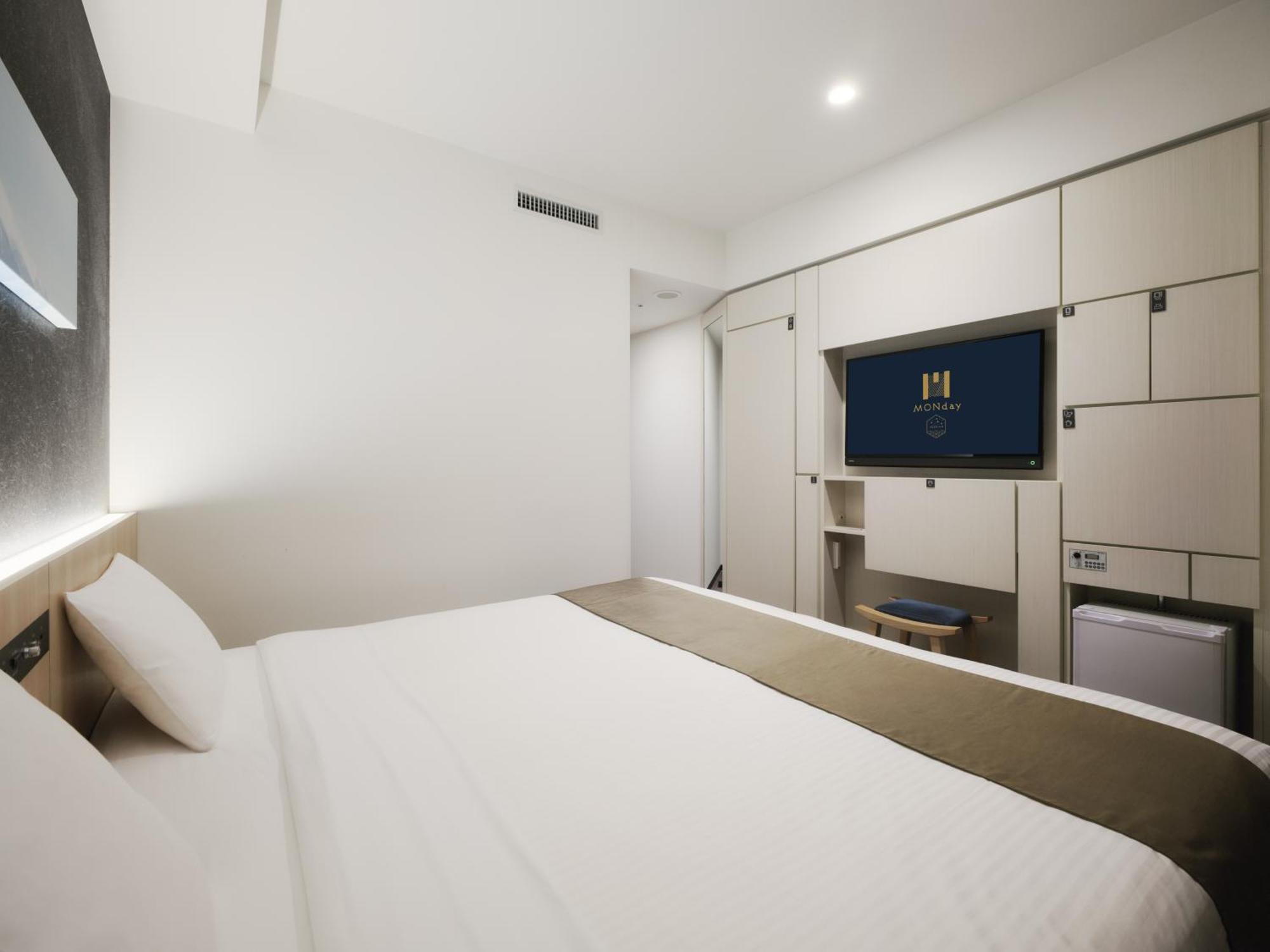 Monday Premium Toyosu Tokyo