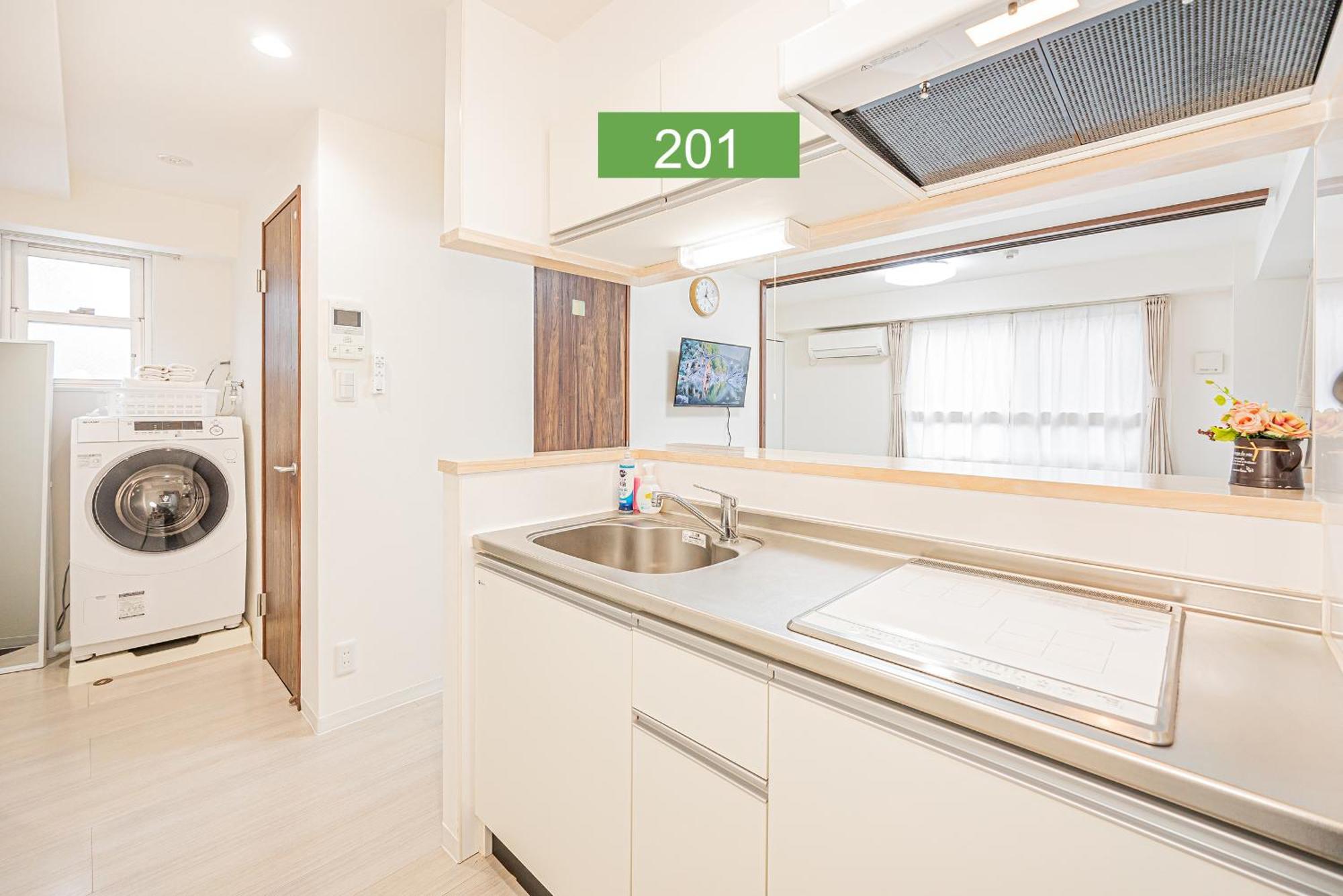 Shinjuku Downtown 1min Walk To Metro Cozy Apartment