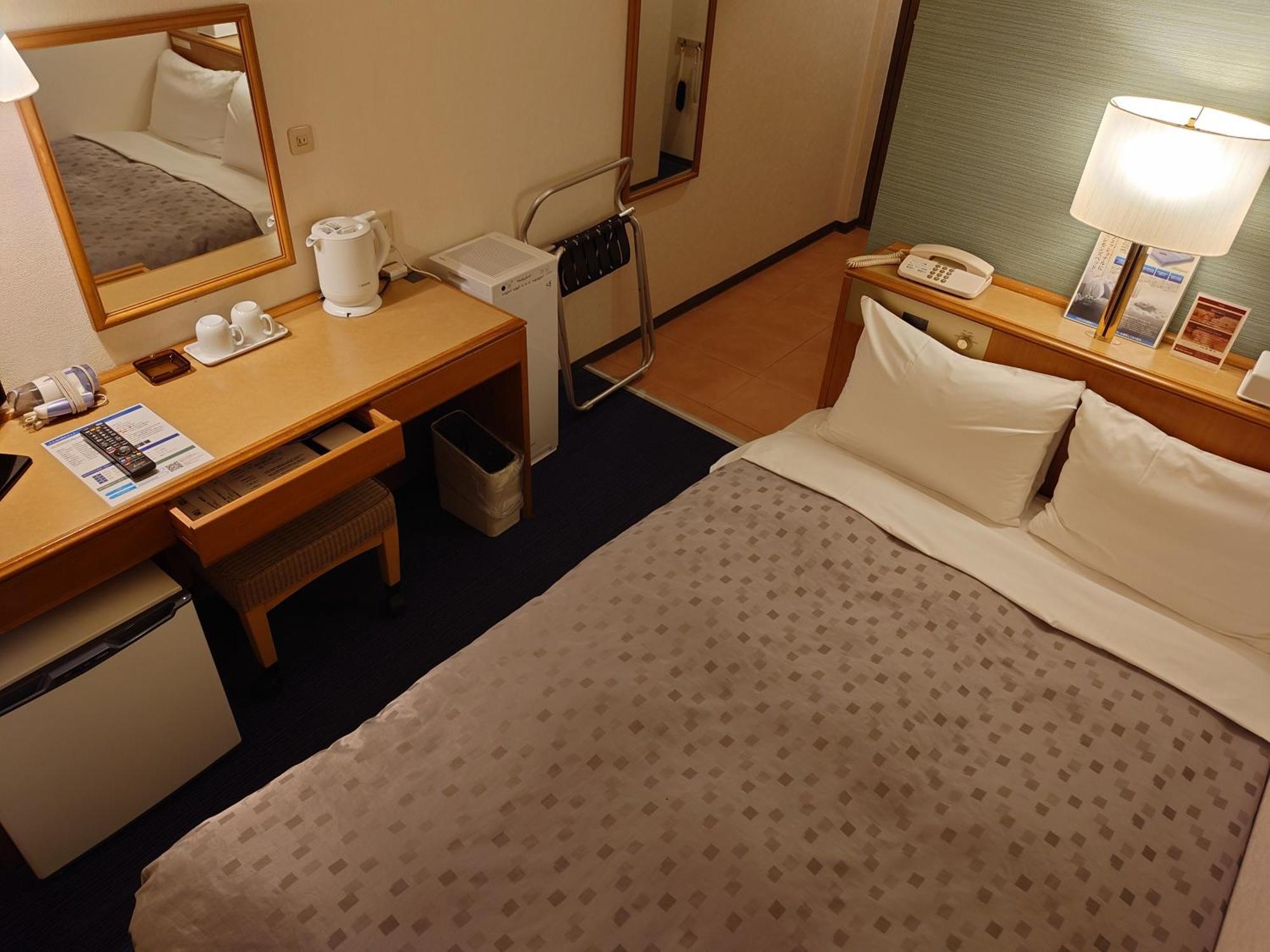 Hotel Smile Shinkoiwa 3*