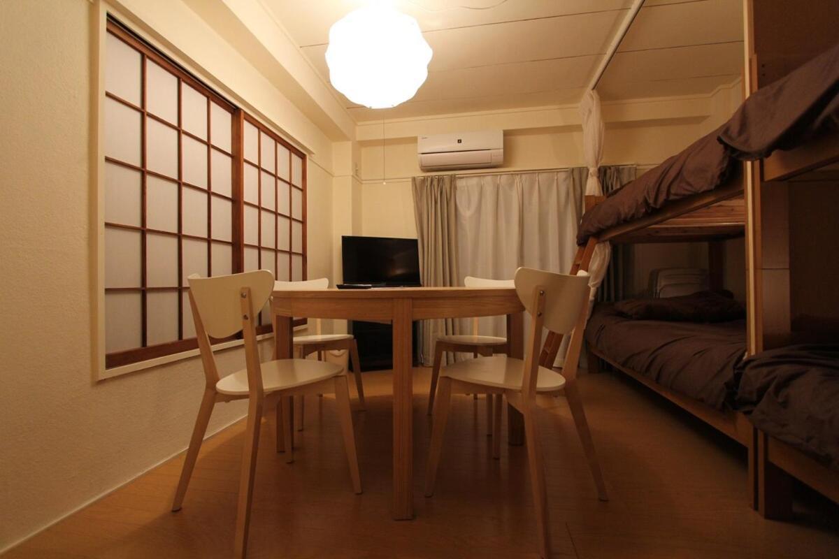 Apartment Jujo Sanyo Mansion