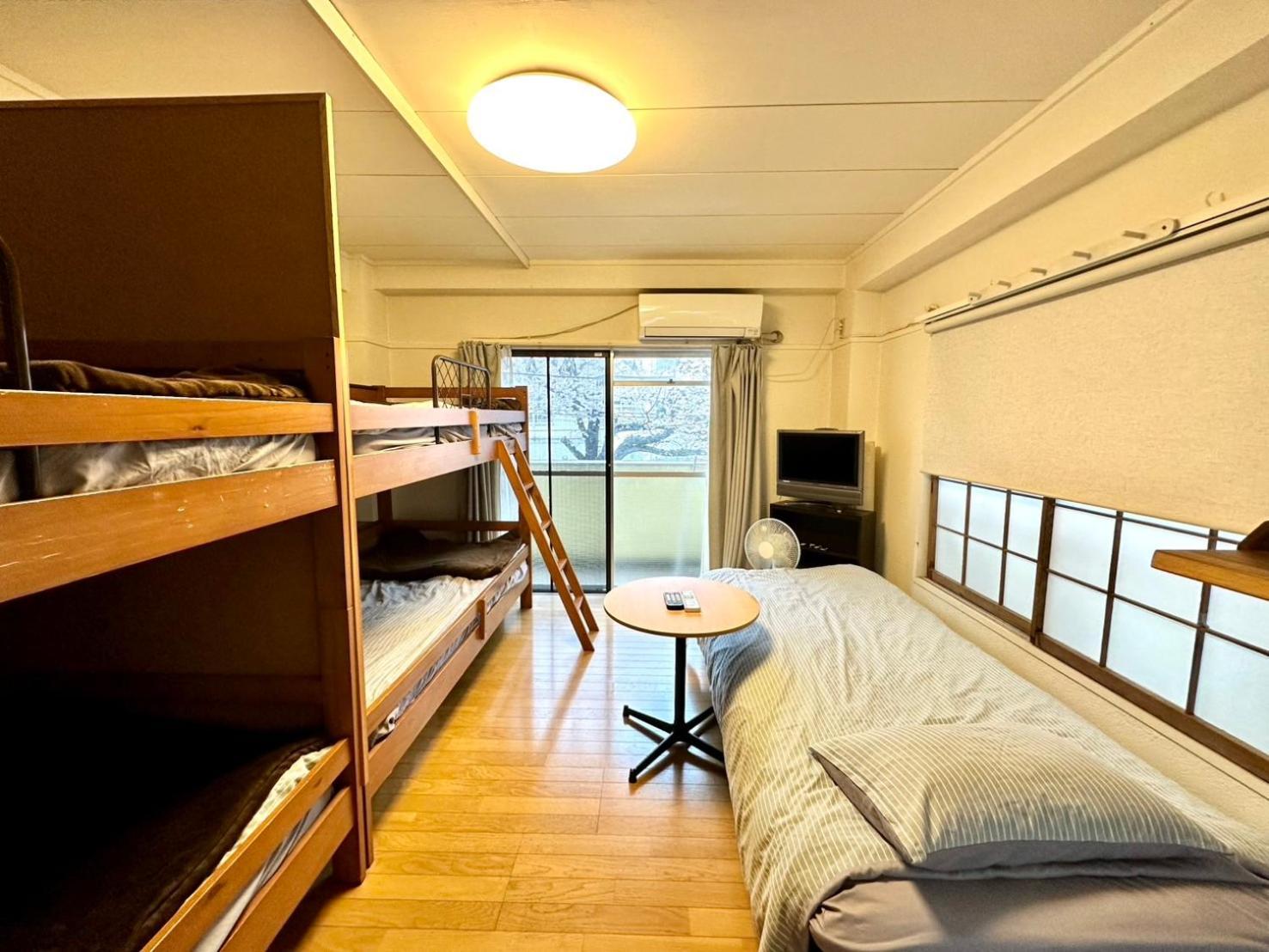 Apartment Jujo Sanyo Mansion *