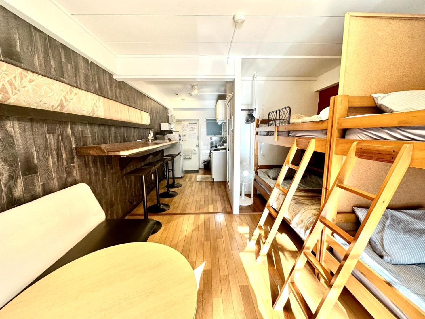 Apartment Jujo Sanyo Mansion *